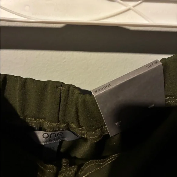 NWT Army Green Joggers - Picture 6 of 6
